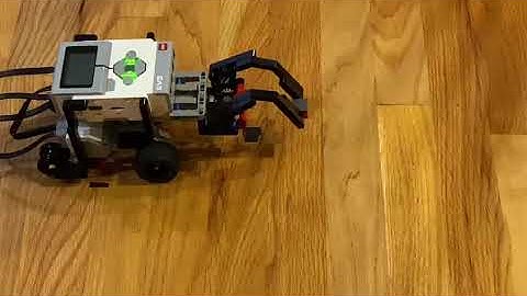 Lego Mindstorms EV3- Object pick practice video