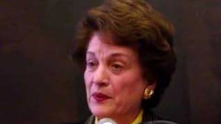 Chief Judge Judith Kaye speaks to the press