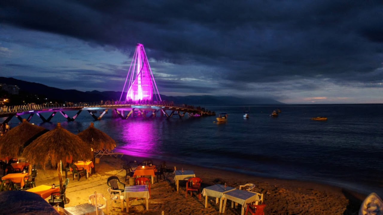 Muelle de Playa de los Muertos