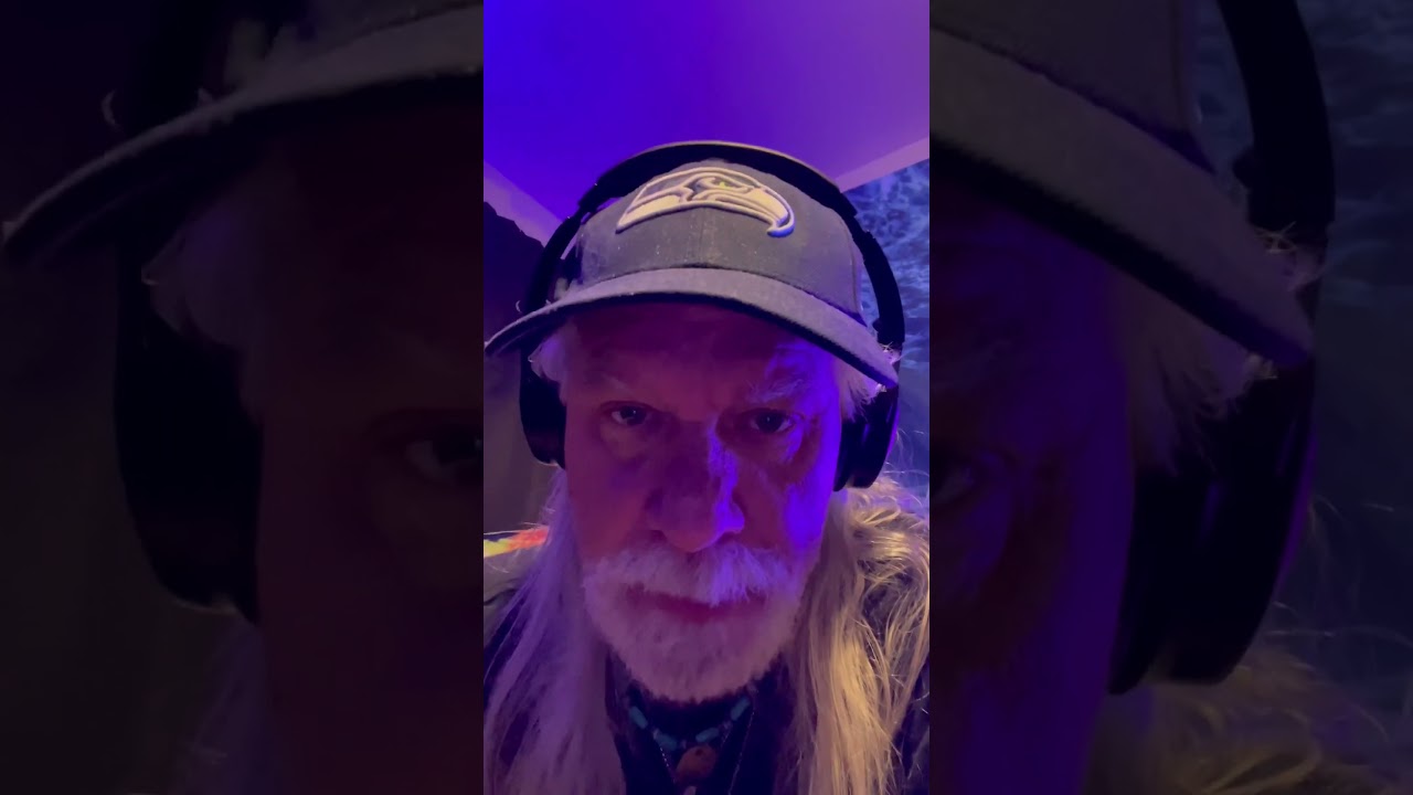 My Tuesday evening walk outside with Monty and my brother Dave‘s cartoon characters♥️☘️♥️