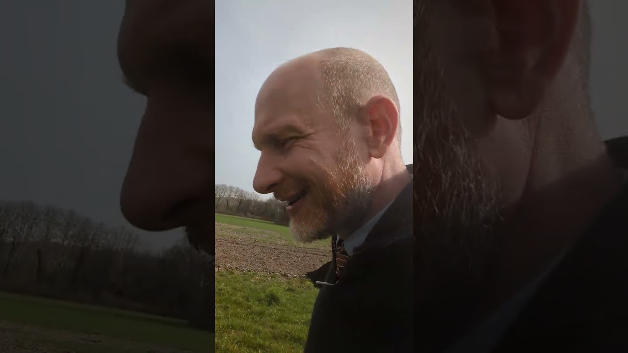 Petits tas de compost, grosses machines