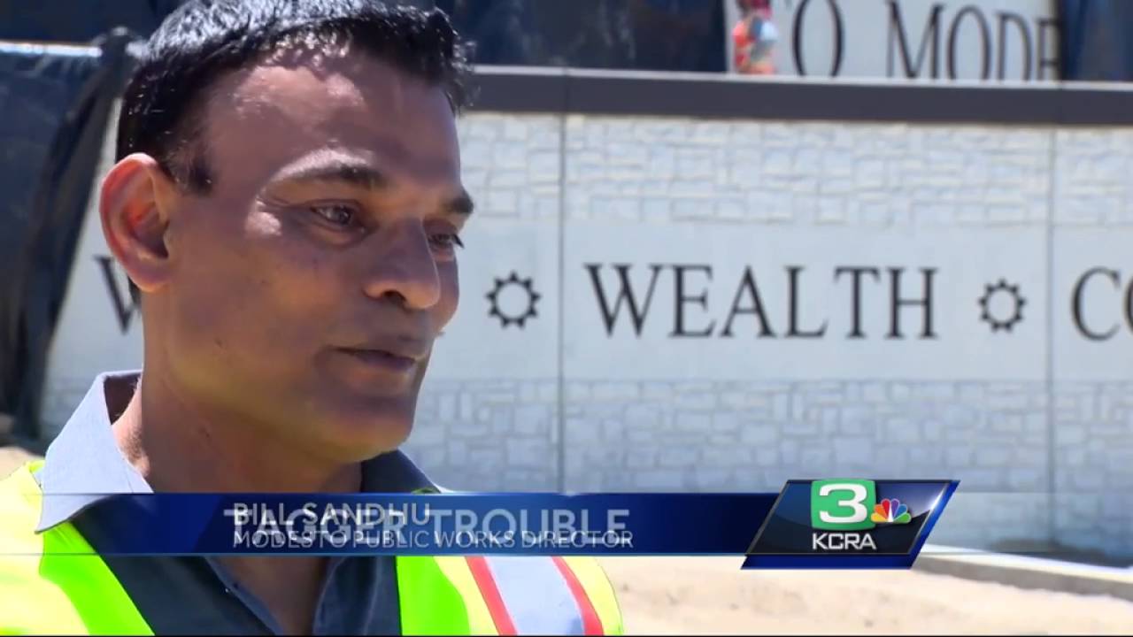 Taggers target Modesto’s new welcome sign - YouTube
