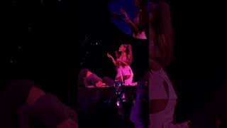 Make Up Ariana Grande live Sweetener World Tour Jacksonville
