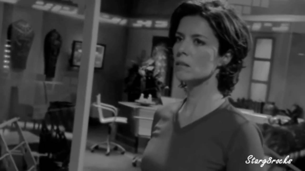 Stargate Atlantis: John & Elizabeth: "Shattered"
