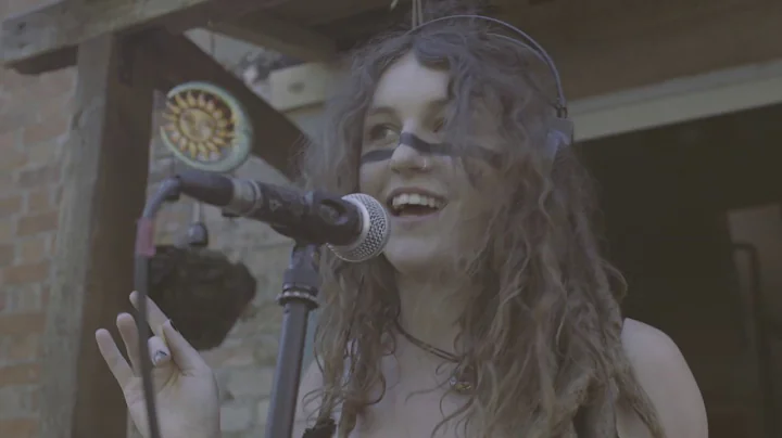 Meet You In The Sun- Amy Montgomery (Live at The A...