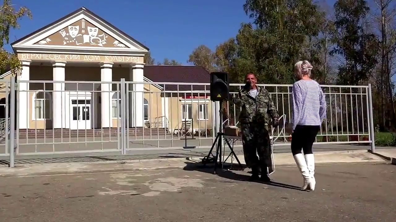 Заз поет на улице Заз поет на улице