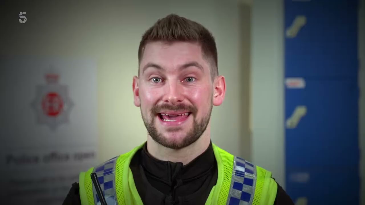 Police Night Shift 999 Season4 EP8 1080p