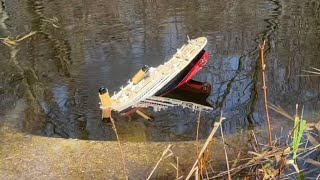 Titanic sinks in pond
