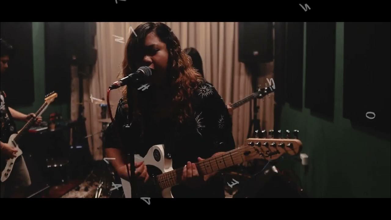 "VOICES" - Stella (lyric video) "VOICES" - Stella (lyric video)
