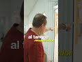 El proceso de barnizado a presión que muy pocos talleres tienen.