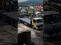 AUTOS Y CAMIONES APILADOS: BRUTAL CHOQUE MÚLTIPLE DEJÓ DOS MUERTOS Y OCHO HERIDOS