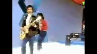 Download lagu Koes Plus - Angin Senja (Original Clip)