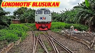 KELUAR DARI BENGKEL, KERETA INI BLUSUKAN LEWAT SEMAK-SEMAK (BALAI YASA SURABAYA GUBENG)