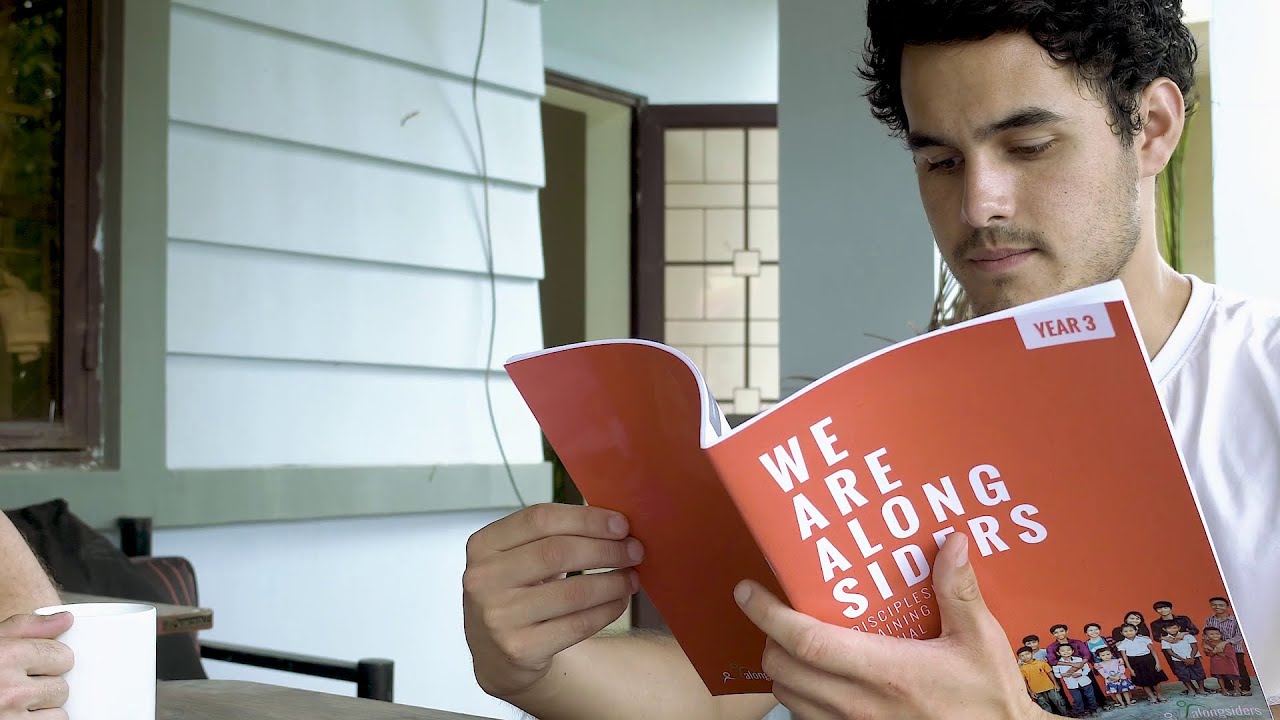 Alongsiders Internships (English)