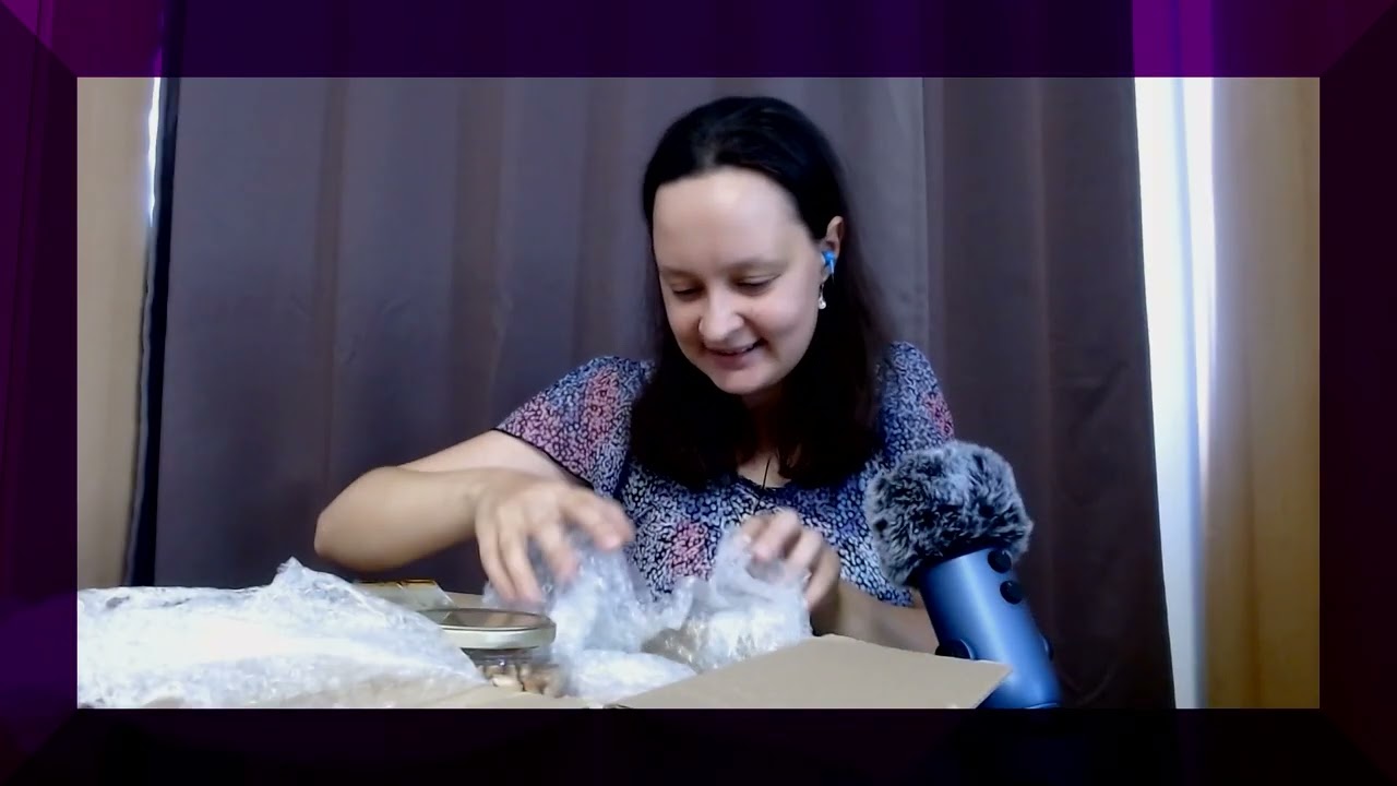 Rozbalování krásného dárečku ASMR CZ