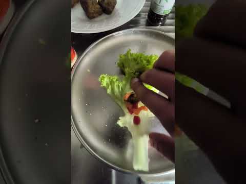 Snack rapide : Batavia roulée aux falafels épicés