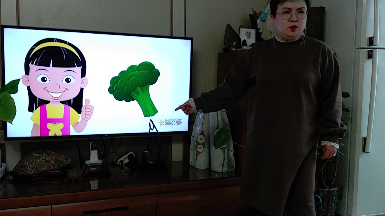 Do you like broccoli? 영어 동요 YouTube