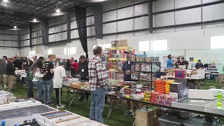 Former Negro Leaguer Sam Allen shares story as VB card expo sees soaring demand