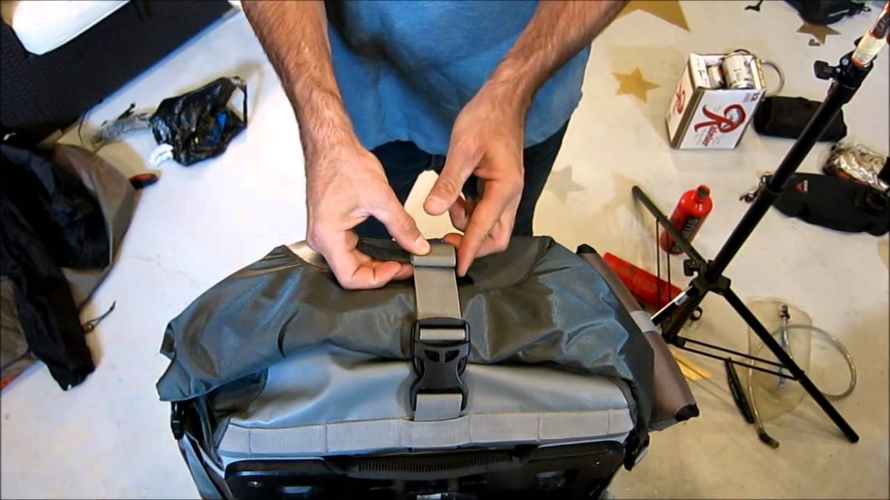 Mosko Moto Strap Keepers - YouTube