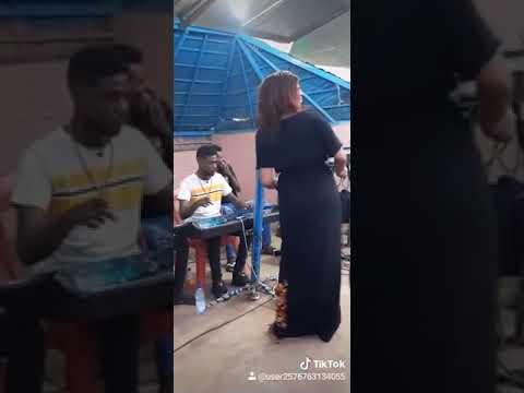 رنداء بحري فكي العرش