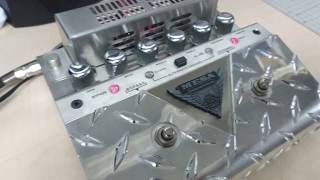 Mesa/Boogie V-Twin pedal into a Torpedo Live - YouTube
