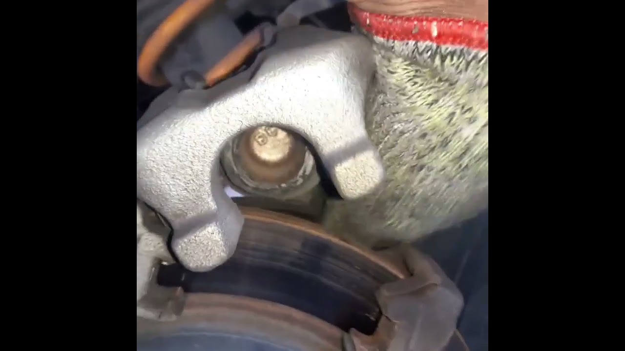 tukar brake pad belakang (rear) toyota wish zge20