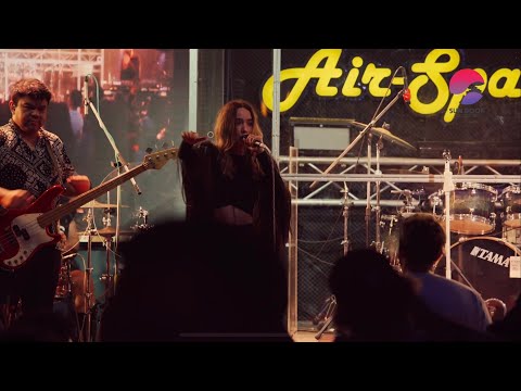 Tick Tock  - ปาล์มมี่ [Live Sunroof Air-Space-Bar]