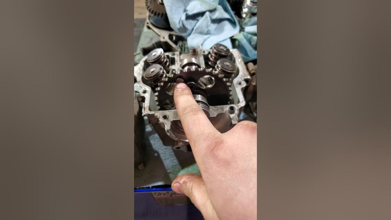 2008 polaris outlaw 525(ktm 525) timing adjustment YouTube