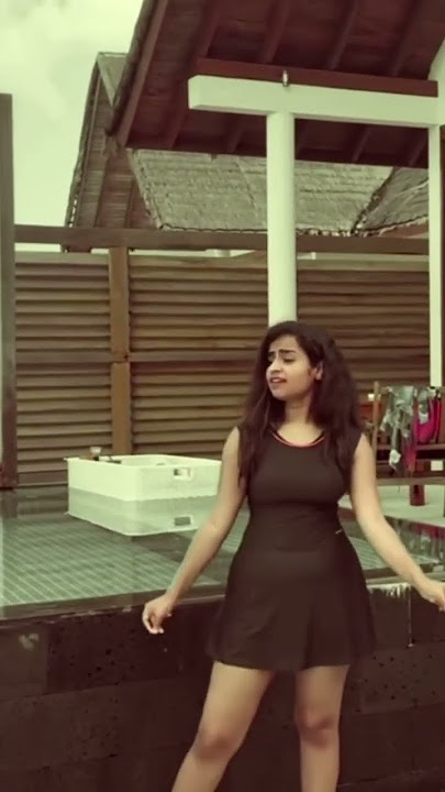 Sivaangi hot in beach