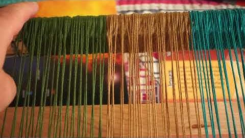 Introduction to Rigid Heddle Loom from a beginner