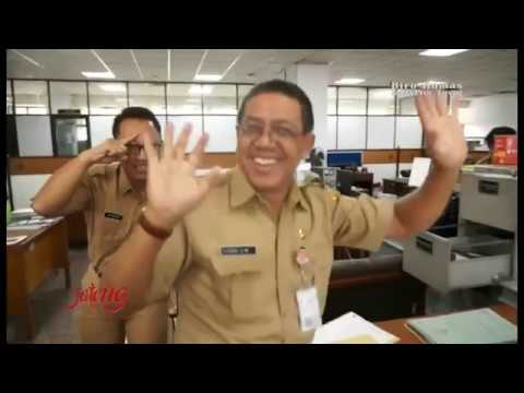 Humas Jateng in Action "Pergi Pagi Pulang Pagi" (Armada Band Song)