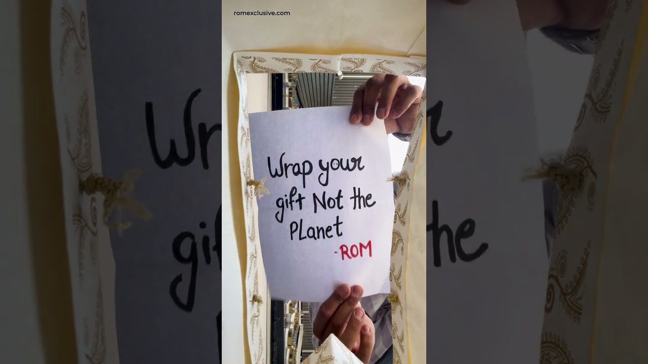Wrap your gift 🎁 not the planet 🌿🌍