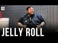 Capture de la vidéo Jelly Roll Answers Uncomfortable Questions & Admits He Doesn't Remember Giving $1K Tip