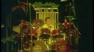 Vignette de la vidéo "Rush ByTor/ In The End/ In The Mood/ 2112 Finale live Exit... Stage Left 1981"