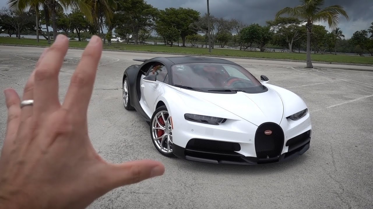 COMPRANDO COCHE: EL BUGATTI CHIRON! | Salomondrin