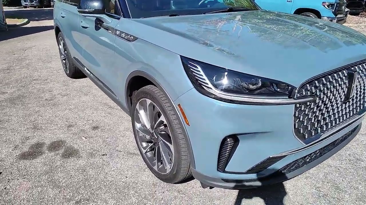 2025 Lincoln Aviator Reserve II Whisper Blue over Hot Chocolate