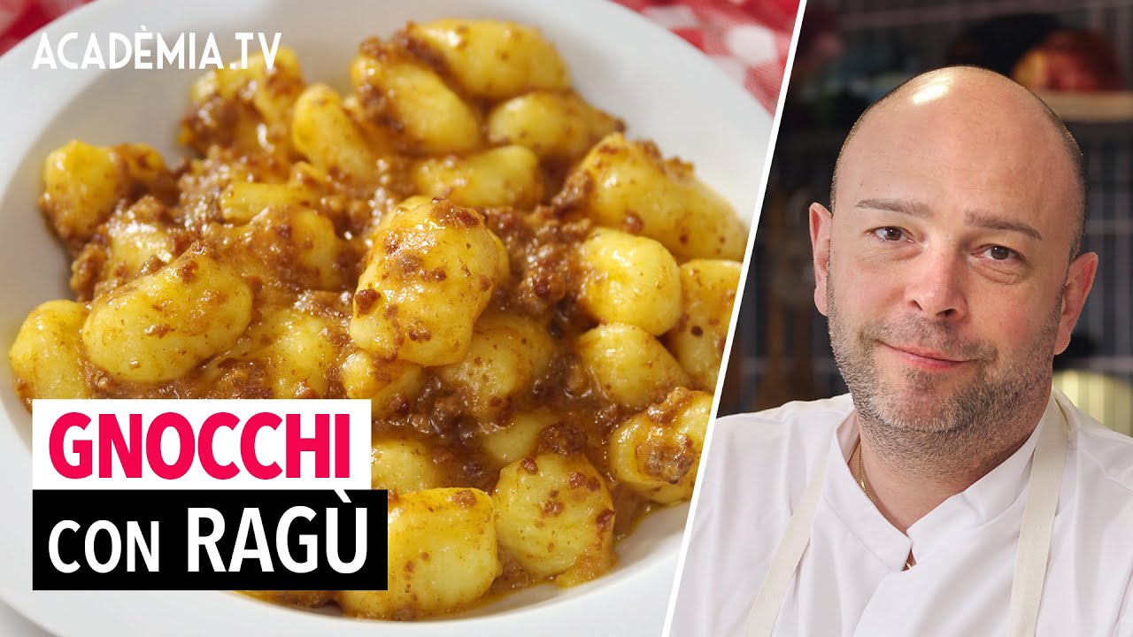 Gnocchi di patate con ragù alla bolognese | Ricetta tradizionale passo passo con Chef Matteo Monti
