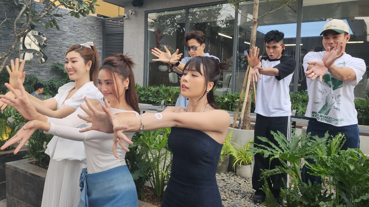 Hậu trường NHẢY MÈO QUÀO của các chiến thần Tiktok Ninh Dương, Lan Ngọc, Jun Phạm, Sam