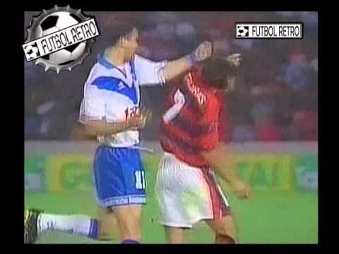 Escandalos en el futbol Flamengo vs Velez 1995 Zandona vs Edmundo FUTBOL RETRO