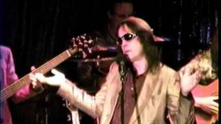 Todd Rundgren - Love Is The Answer (Cleveland Odeon 11-17-97) chords