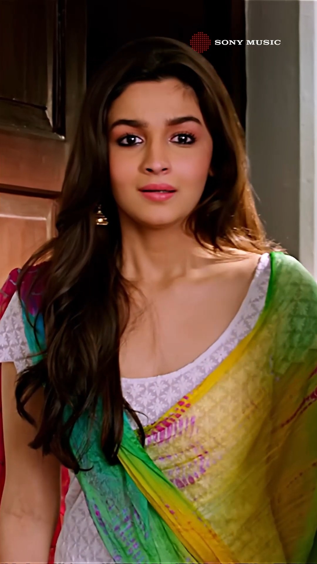 Tu kar eitbaar mera, Main karoon intezar tera ? #aliabhatt #arijitsingh #shreyaghoshal