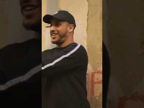 أوه حبيبتي أنت لطيفه قبليني بلطف