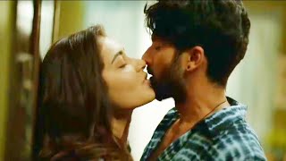 Farzi Kiss Scene - Shahid Kapoor And Raashi Khanna Aasmaan Whatsapp Status Full Screen Hd