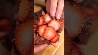 Strawberry Chocolate Bark 🍓🍫 Resimi