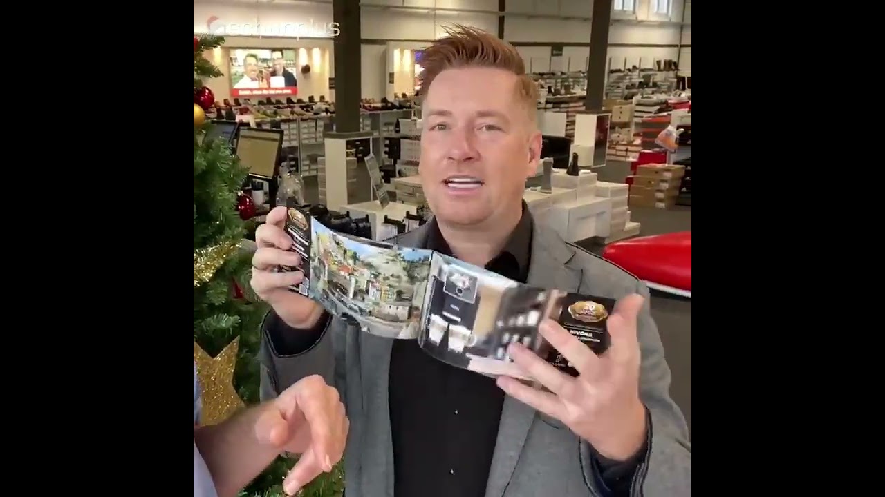 Heute ist es soweit 🥳 Das Team von schuhplus - Schuhe in Übergrößen 🎁 wünscht allen Kun...