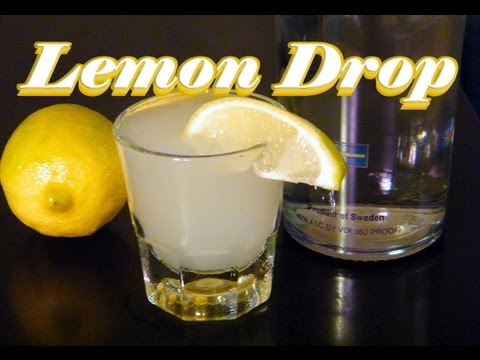 how-to-make-a-lemon-drop---thefndc.com---vodka-mixed-drinks