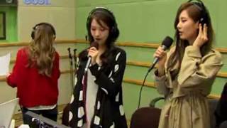 SNSD - Bomnal (How great is your love) Kiss the radio Oct 21, 2011 GIRLS' GENERATION Live