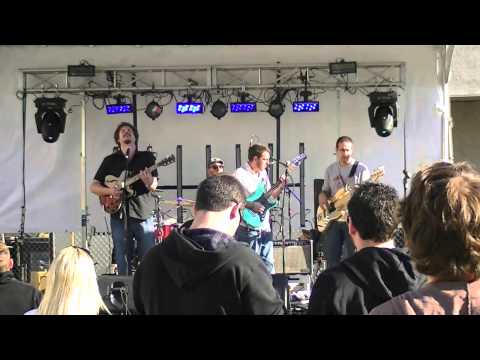 The Swillingtones - "Move On Up" - Live @ Phog Phe...