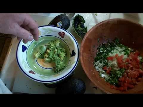 How to make the best guacamole!