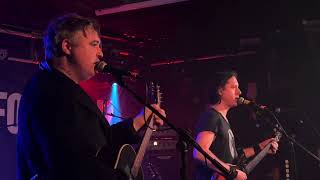 THE LIBERTINES - MUSIC WHEN THE LIGHTS GO OUT (ACOUSTIC) - CLWB IFOR BACH - CARDIFF - 27.01.24